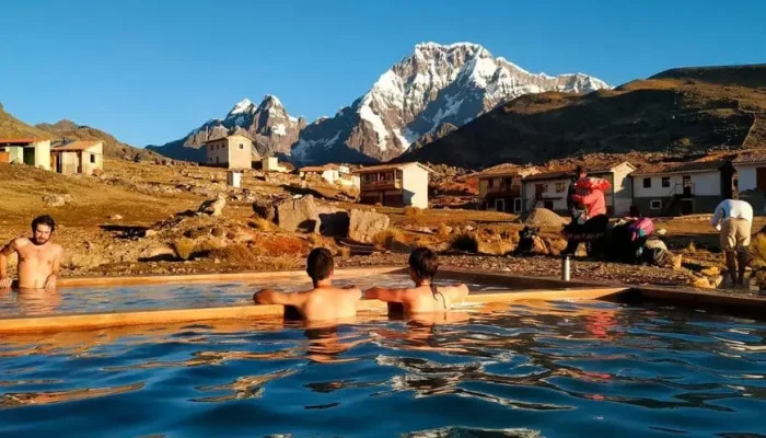 tour-7-lagunas-del-ausangate-aguas-termales-870x555